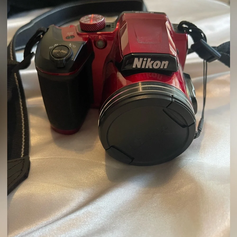 Nikon COOLPIX B500 camera